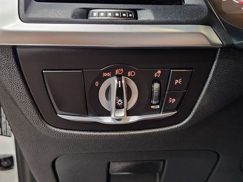 Used 2023 BMW X4 M40i image 40