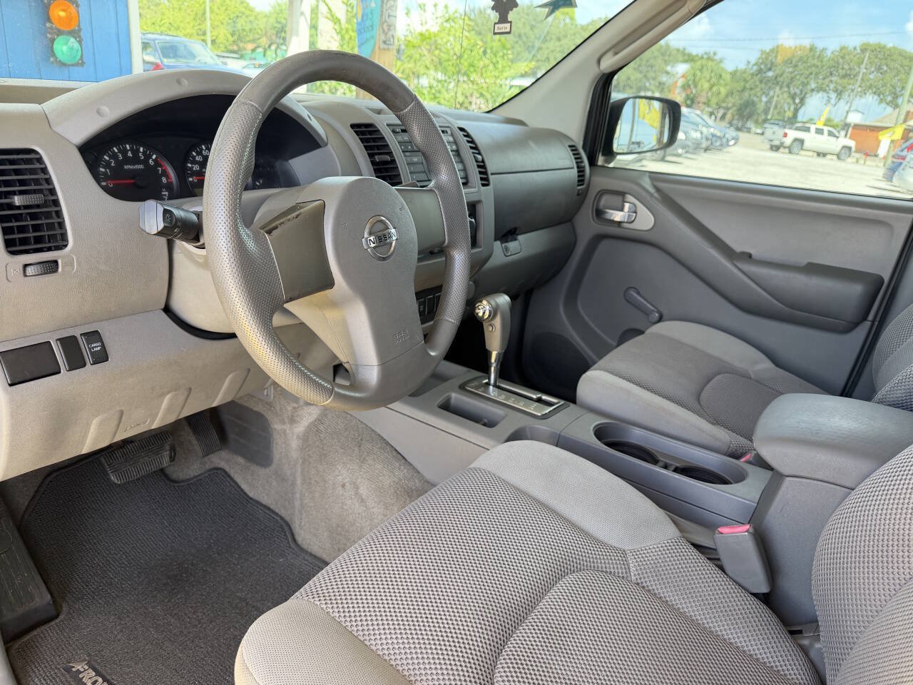 Used 2011 Nissan Frontier S RWD image 11