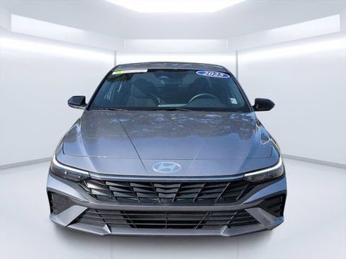Used 2025 Hyundai Elantra Sport FWD image 8