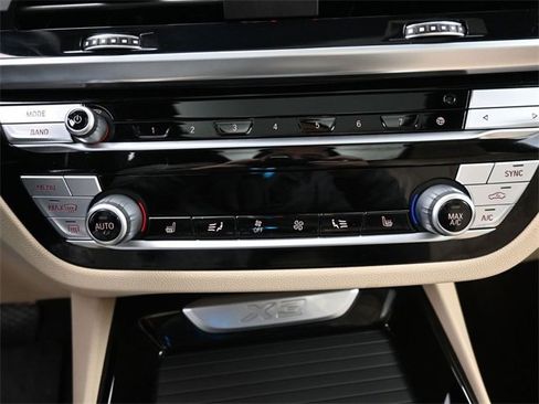 Used 2021 BMW X3 xDrive30i w/ Premium Package image 9