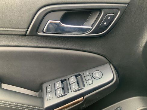 Used 2020 Chevrolet Tahoe LT w/ Luxury Package image 28