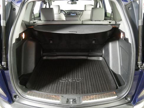 Used 2017 Honda CR-V Touring image 18