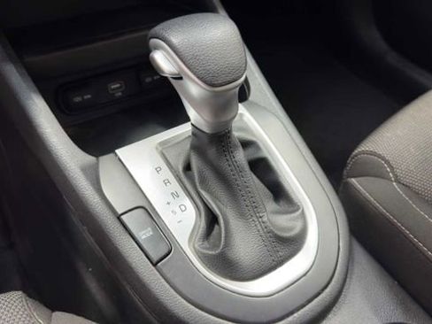 Used 2023 Kia Forte LXS image 22