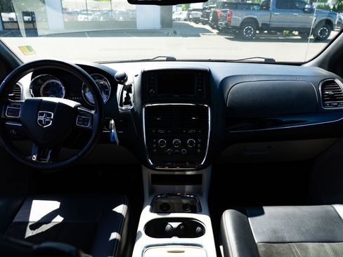Used 2019 Dodge Grand Caravan SXT FWD image 8