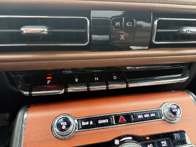 Used 2020 Lincoln Aviator Reserve w/ Equipment Group 202A AWD/4WD image 23