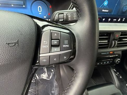 Certified 2024 Ford Escape Platinum AWD/4WD image 27