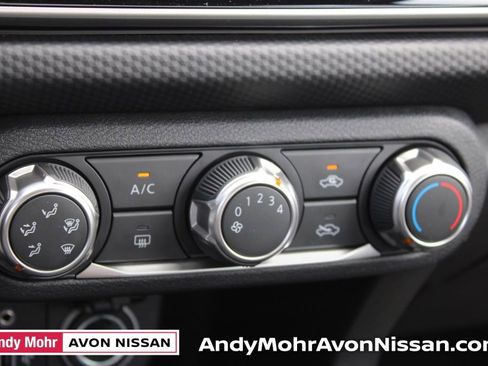 New 2025 Nissan Kicks Play S image 22