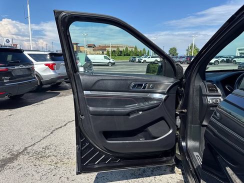 Used 2019 Ford Explorer Sport w/ Equipment Group 401A AWD/4WD image 29