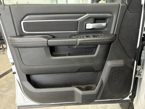 Certified 2025 RAM 2500 Big Horn AWD/4WD image 20