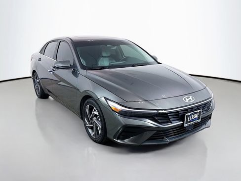 Used 2024 Hyundai Elantra Limited FWD image 1