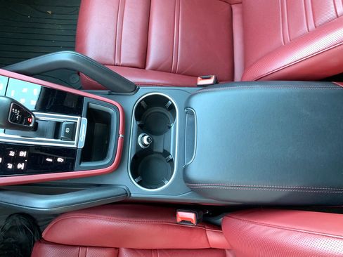Used 2023 Porsche Cayenne GTS AWD/4WD image 20