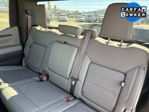 Certified 2023 GMC Sierra 1500 SLT w/ SLT Premium Package image 17