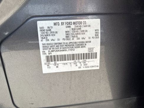 Used 2021 Lincoln Nautilus Reserve image 12