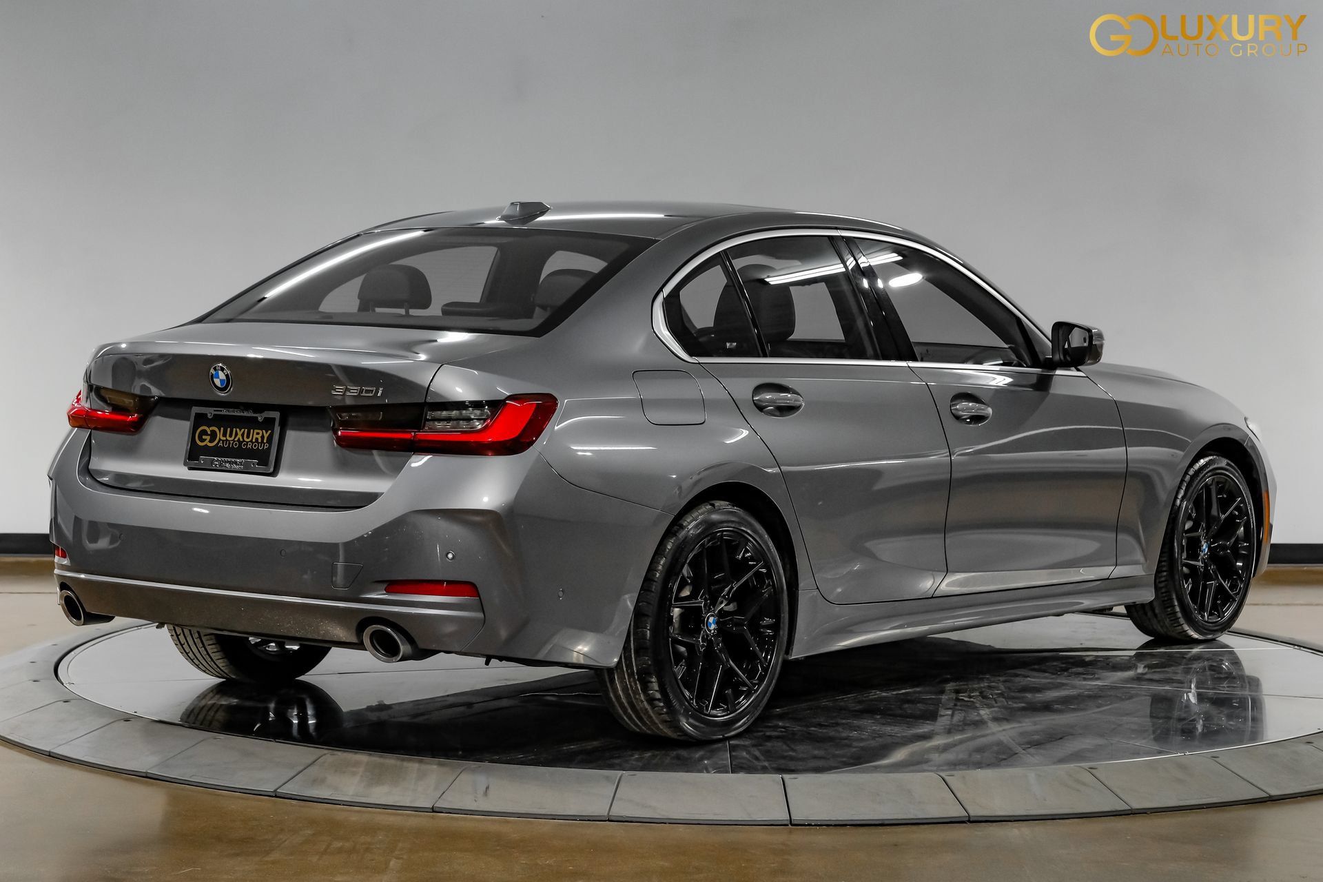 Used 2025 BMW 330i Sedan RWD image 10