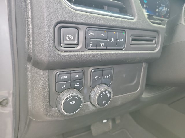 Used 2022 Chevrolet Tahoe LT w/ Luxury Package AWD/4WD image 24