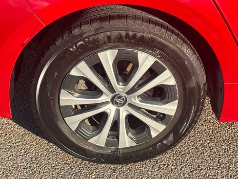 Used 2020 Toyota Corolla LE image 39