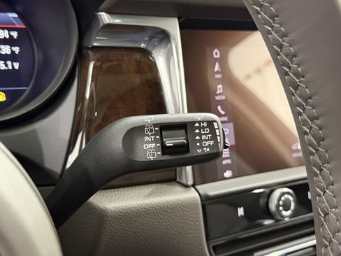 New 2026 Porsche Macan image 53