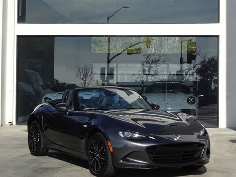 Used 2025 MAZDA MX-5 Miata Grand Touring w/ Weather Package image 10
