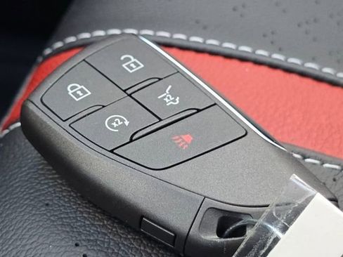 New 2026 Chevrolet Traverse RS w/ LPO, Floor Liner Package image 30