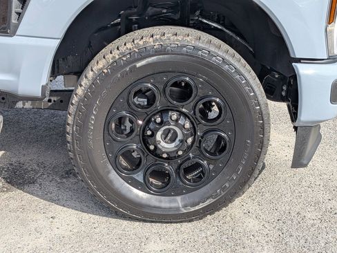 Certified 2026 Ford F250 Lariat w/ Black Appearance Package image 11