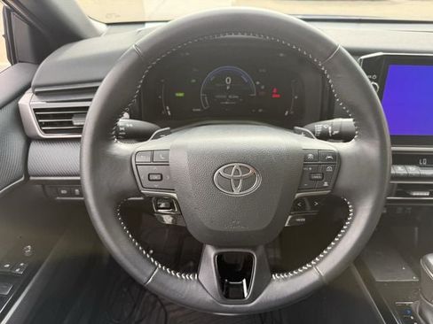 Used 2025 Toyota Camry SE w/ Multimedia Upgrade Package FWD image 13
