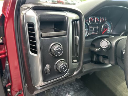 Used 2018 Chevrolet Silverado 1500 LT w/ All Star Edition AWD/4WD image 13