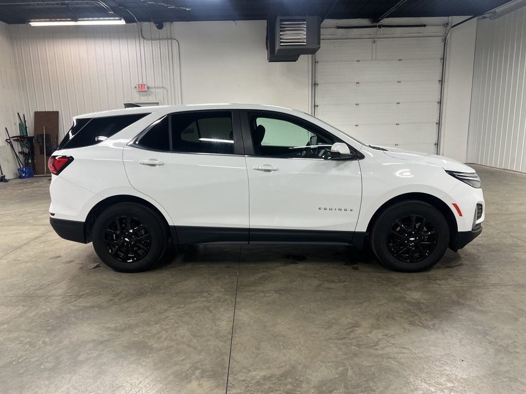 Certified 2024 Chevrolet Equinox LT AWD/4WD image 2