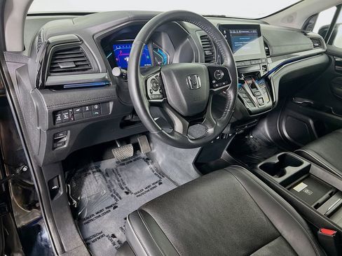 Used 2023 Honda Odyssey Elite image 9