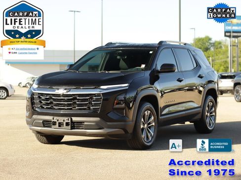 Used 2025 Chevrolet Equinox LT w/ Convenience Package II FWD image 3