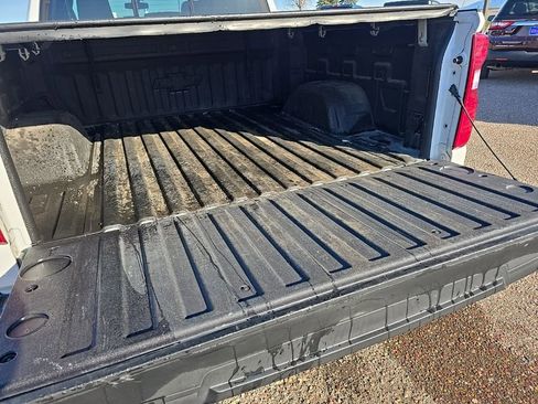 Used 2019 Chevrolet Silverado 1500 LT image 24