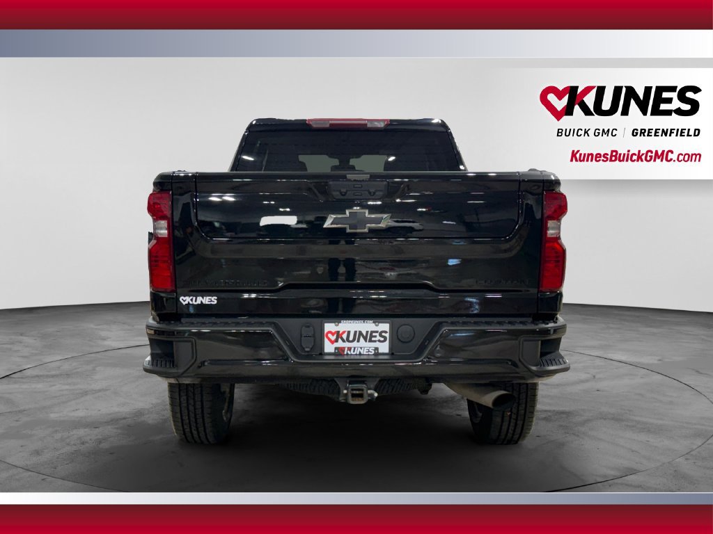 Used 2022 Chevrolet Silverado 2500 Custom w/ Custom Convenience Package AWD/4WD image 7