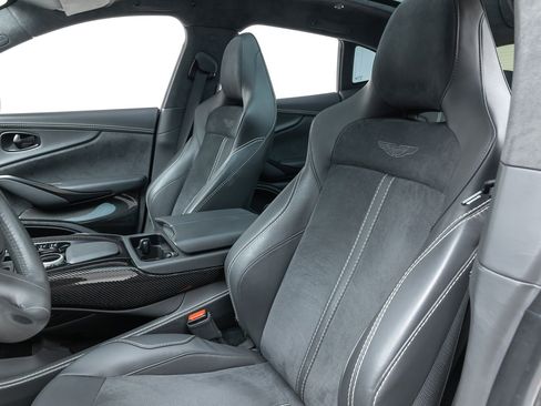 Used 2022 Aston Martin DBX AWD/4WD image 23