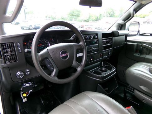 Used 2019 GMC Savana 3500 LS w/ Cold Climate Package image 18