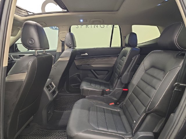 Used 2023 Volkswagen Atlas SEL Premium AWD/4WD image 18