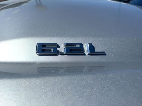 Used 2020 Chevrolet Silverado 1500 LTZ w/ LTZ Plus Package image 11