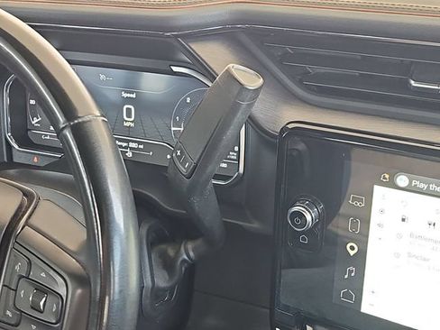 Used 2024 GMC Sierra 2500 AT4 w/ Technology Package AWD/4WD image 16