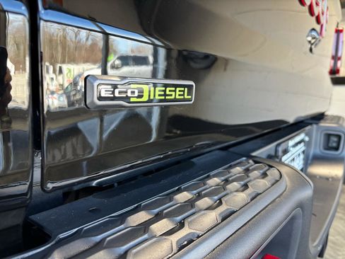 Used 2023 Jeep Gladiator Rubicon w/ LED Lighting Group image 13