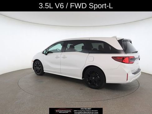 Used 2025 Honda Odyssey Sport-L image 10