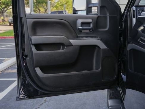 Used 2018 Chevrolet Silverado 1500 LT w/ Texas Edition AWD/4WD image 20