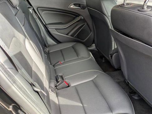 Used 2020 Mercedes-Benz GLA 250 image 18