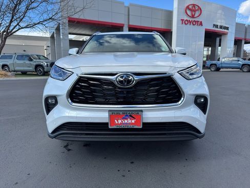 New 2026 Toyota Highlander Limited image 6
