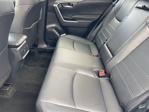 Certified 2025 Toyota RAV4 XLE Premium image 18