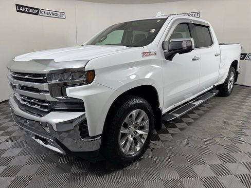 Used 2019 Chevrolet Silverado 1500 LTZ w/ LTZ Premium Package AWD/4WD image 2