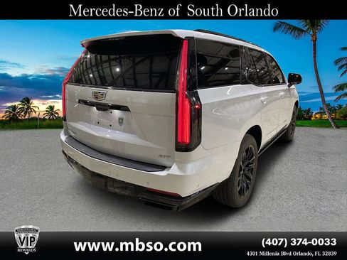 Used 2025 Cadillac Escalade Sport Platinum w/ LPO, Floor Liner Package image 16