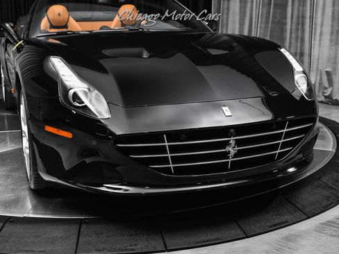 Used 2016 Ferrari California T RWD image 52