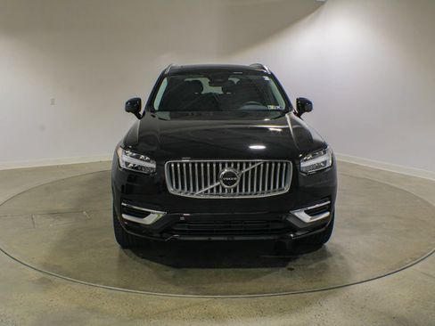 Used 2025 Volvo XC90 T8 Plus w/ Protection Package AWD/4WD image 8