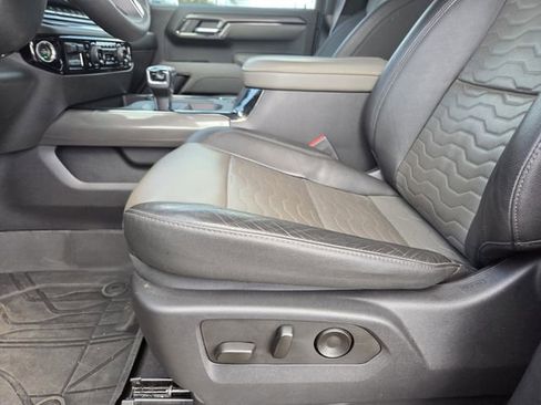 Used 2023 Chevrolet Silverado 1500 ZR2 w/ Technology Package image 16