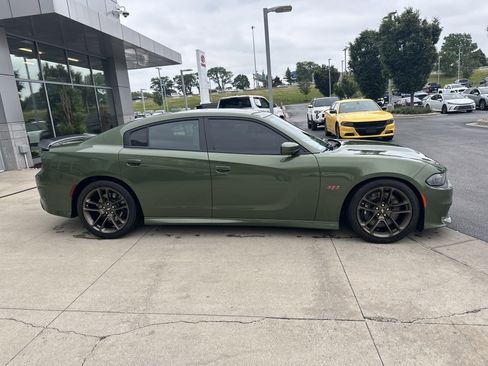 Used 2021 Dodge Charger Scat Pack w/ Dynamics Package RWD image 10