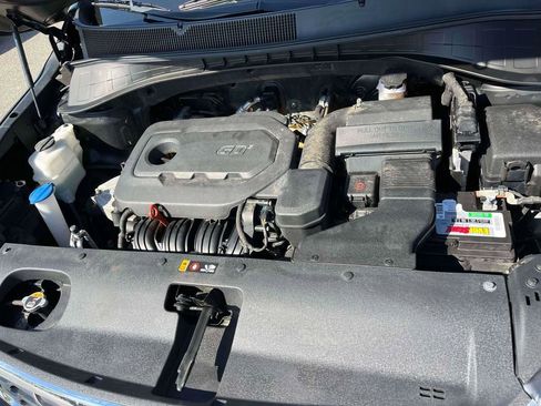 Used 2020 Kia Sorento LX FWD image 36