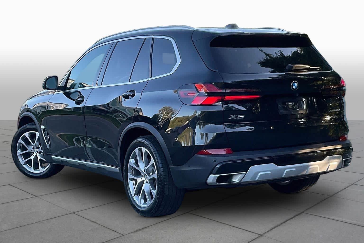 Used 2024 BMW X5 xDrive40i w/ Executive Package AWD/4WD image 11